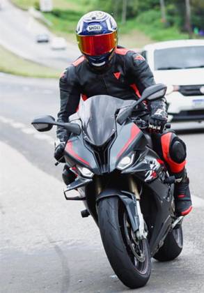 BMW S 1000 RR BMW S 1000 RR